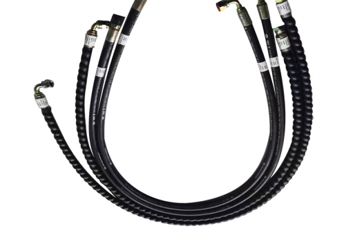 斗山挖掘机油管总是爆管一定要注意四个问题